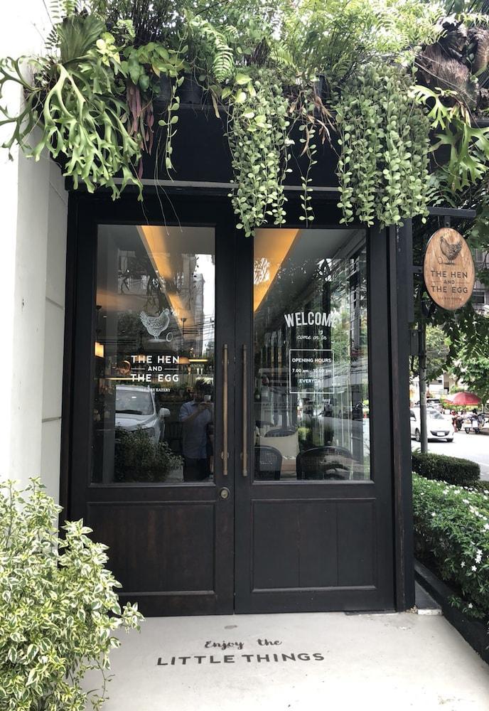 Rongratana Executive Residence Bangkok Exterior foto