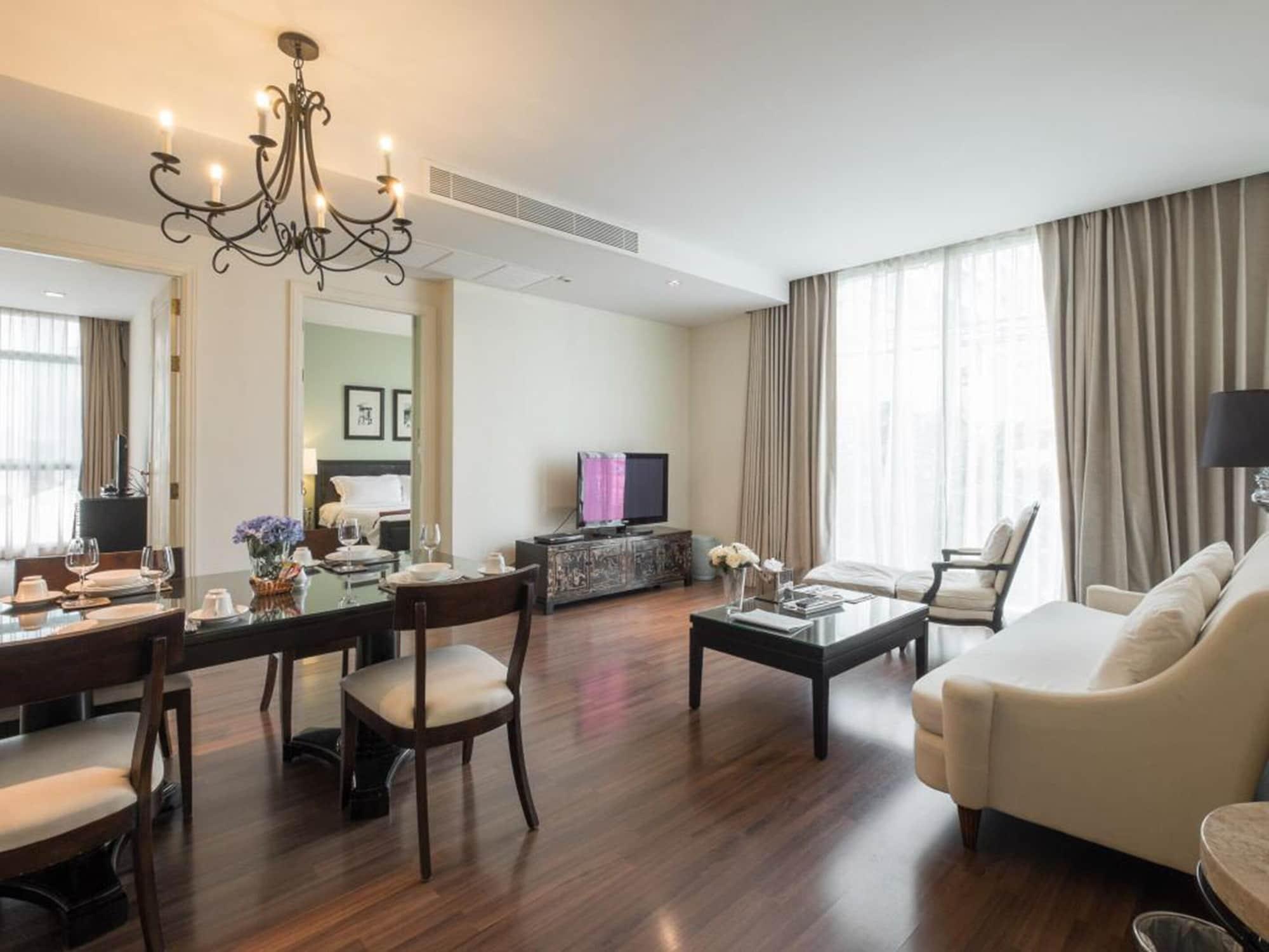 Rongratana Executive Residence Bangkok Exterior foto